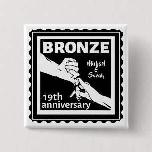 Badge Carré 5 Cm 19e anniversaire du mariage tenant la main