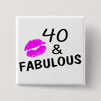 Badge Carré 5 Cm 40 et fabuleux (noir et rose)