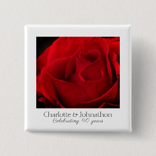 Badge Carré 5 Cm 40e anniversaire de la rose rouge traditionnelle