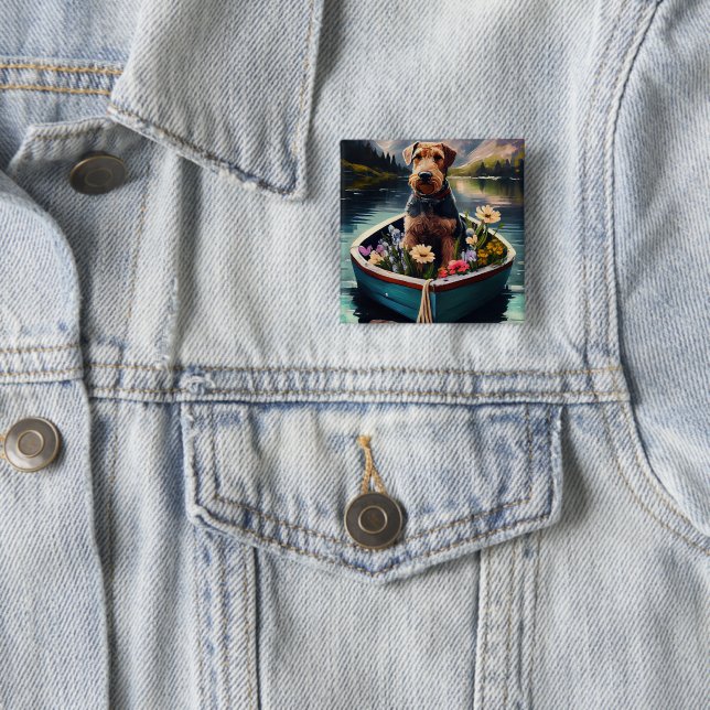 Badge Carré 5 Cm Airedale Dog on a Paddle : Une aventure Pittoresqu (En situation)