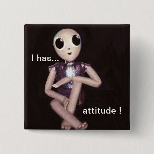 Badge Carré 5 Cm Alien avec l'attitude