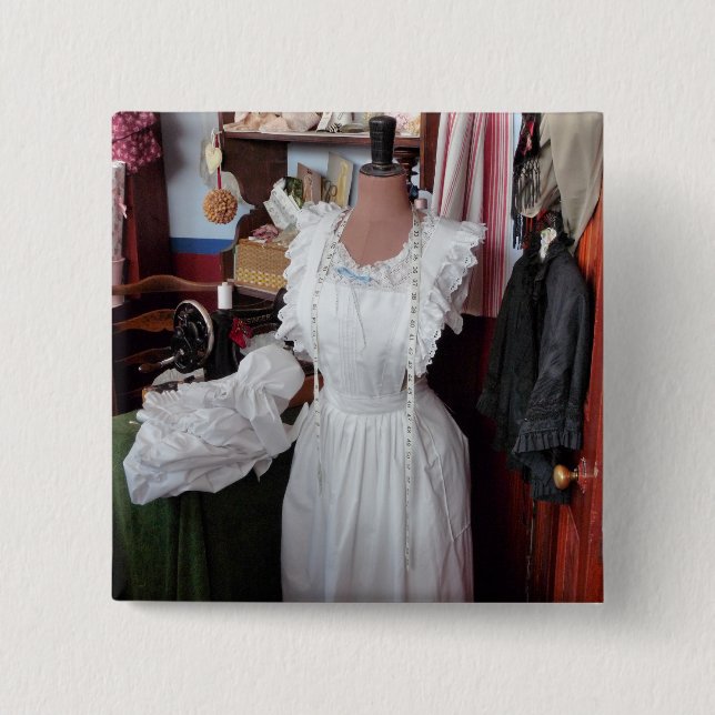 BADGE CARRÉ 5 CM ANGLETERRE VICTORIENNE (Devant)