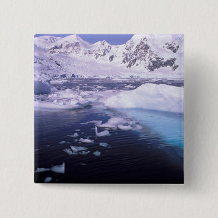 Badge Carré 5 Cm Antarctique. Expédition à travers les paysages de
