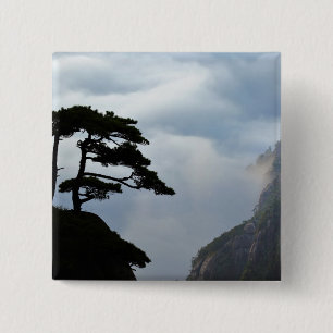 Badge Carré 5 Cm Arbre en silhouette au lever du soleil, Montagne J