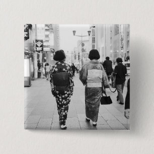 Badge Carré 5 Cm Asie, Japon, Tokyo. Geishas sur le Ginza.