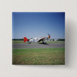 Badge Carré 5 Cm avion P-51 C Tuskegee Red Tail au CAF Air