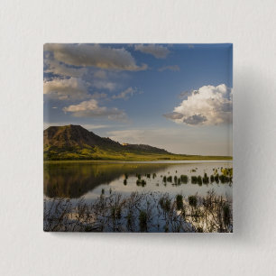 Badge Carré 5 Cm Bear Butte se reflète dans le lac Bear Butte près