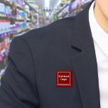 Badge Carré 5 Cm Bouton Carré rouge nom commercial et logo<br><div class="desc">Bouton carré que vous pouvez customiser pour mettre votre nom d'entreprise et logo. Vous pouvez utiliser ce bouton comme accessoire uniforme de votre personnel. Vous pouvez également l'utiliser comme accessoire d'emballage. Vous pouvez également l'inclure dans vos documents de marketing pour faire de la publicité pour votre entreprise ou pour promouvoir...</div>