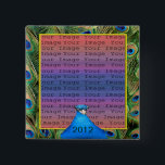 Badge Carré 5 Cm Bouton photo Mariage Peacock<br><div class="desc">Personnalisez ce joli bouton pour avoir comme faveurs de mariage à votre réception de mariage ou pour en avoir un vous-même en souvenir de votre journée spéciale. Idéal pour des photos de votre événement à donner à chacun de vos invités en souvenir de votre journée spéciale. Personnalisez en ajoutant votre...</div>