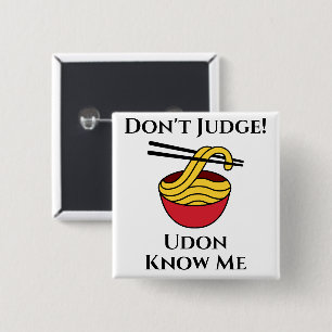 Badge Carré 5 Cm Bouton Udon Know Me