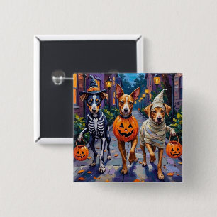 Badge Carré 5 Cm Caroline faisant un Trick-or-Treat dans un costume
