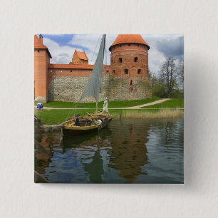 Badge Carré 5 Cm Château d'île par le lac Galve, Trakai, Lituanie