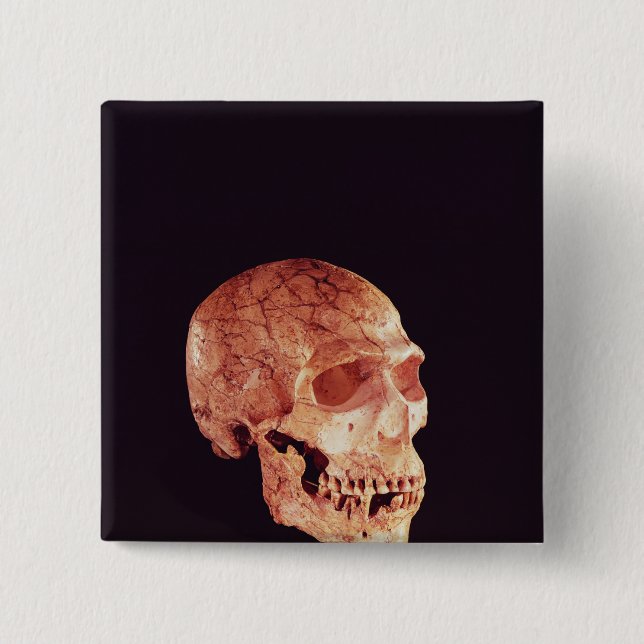 Badge Carré 5 Cm Crâne de Néanderthal, découvert sur Mt Carmel (Devant)
