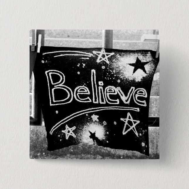 Badge Carré 5 Cm Croire Monochrome (Devant)