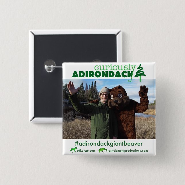Badge Carré 5 Cm Curieusement Adirondack bouton (ADK Giant Beaver) (Devant & derrière)