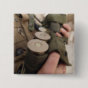 Badge Carré 5 Cm Des berceaux Marine à la main de grenades de 40 mm