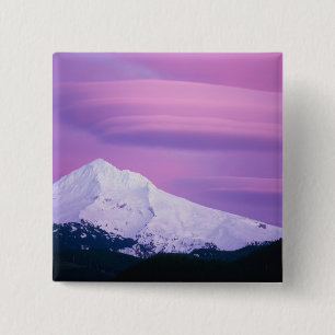Badge Carré 5 Cm Des nuages violets entourent le mont Hood, dans