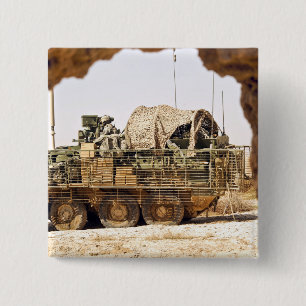 Badge Carré 5 Cm Des soldats américains patrouillent en Afghanistan