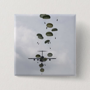 Badge Carré 5 Cm Des soldats de l'armée sautent d'un C-17 Globemast
