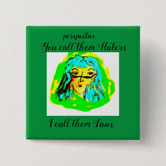 Badge Carré 5 Cm Dessin animé de dame de perspective haineux ou fan