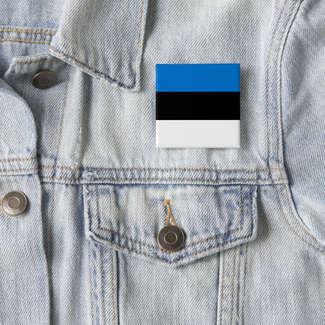Badge Carré 5 Cm Drapeau estonien (En situation)