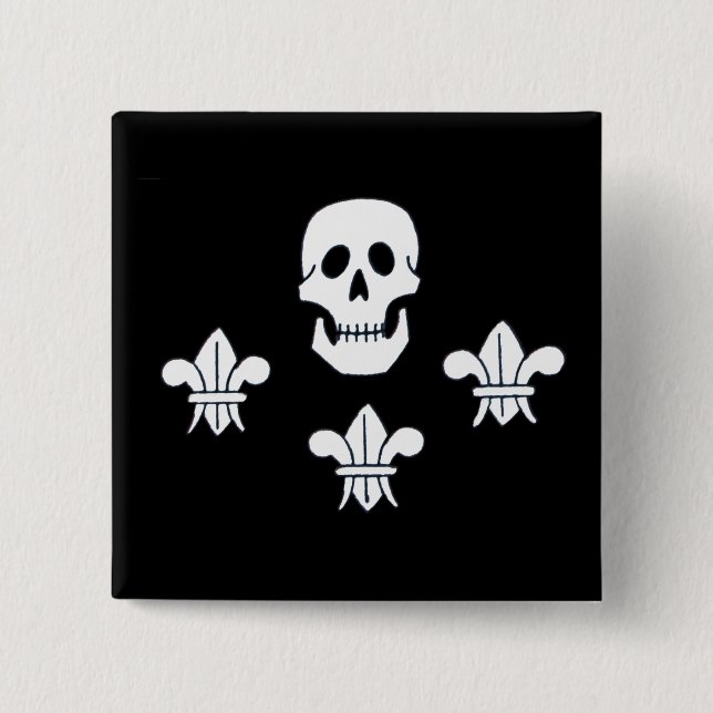 BADGE CARRÉ 5 CM DRAPEAU JOLLY ROGER ET TROIS LIEUX (Devant)