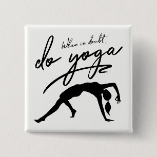 Badge Carré 5 Cm En Doute, Faire Yoga Arrière - plan Personnalisé