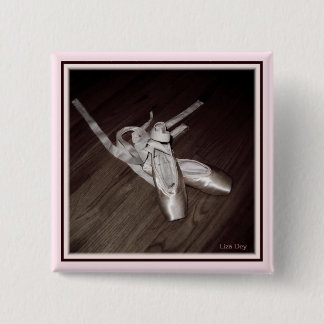 Badge Carré 5 Cm Épingle Carré 'Toe Shoes'