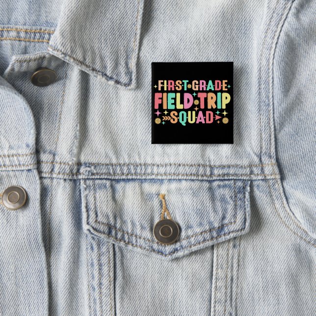 Badge Carré 5 Cm Étudiants de première année Équipe d'excursion sur (En situation)