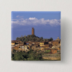 Badge Carré 5 Cm Europe, Italie, San Miniato. Sous un ciel vaste,
