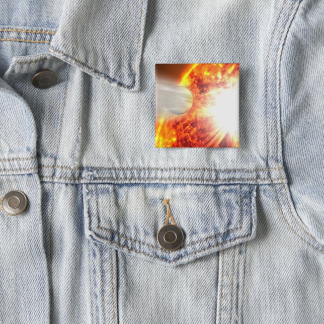 Badge Carré 5 Cm Evaporation de l'atmosphère de Hd 189733b (En situation)