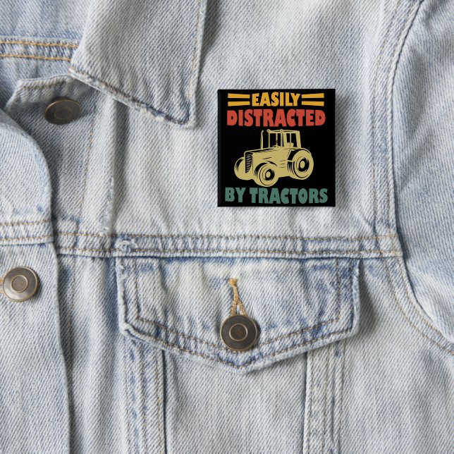 Badge Carré 5 Cm Facilement Distrait Par Les Tracteurs (En situation)