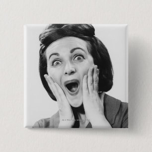 Badge Carré 5 Cm Femme faisant le visage