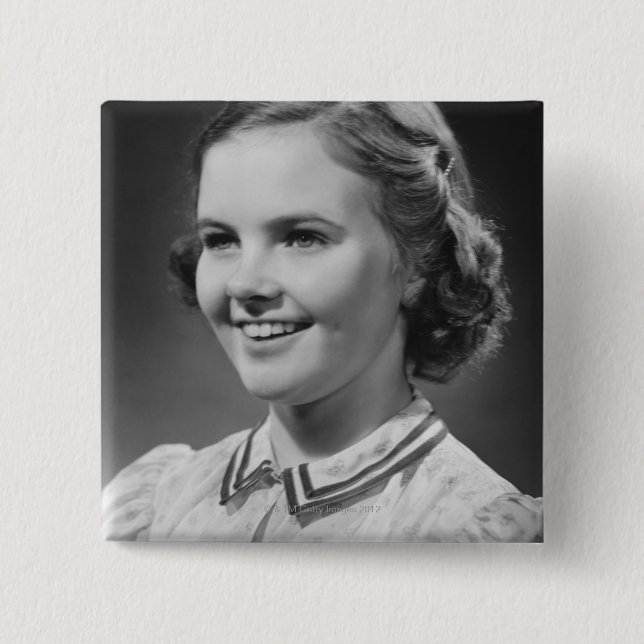 Badge Carré 5 Cm Fille posant dans le studio (Devant)