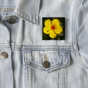 Badge Carré 5 Cm Fleur d'Hibiscus jaune