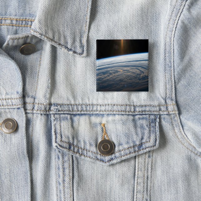 Badge Carré 5 Cm Formations Nuageuses Dans L'Océan Indien Sud. (En situation)