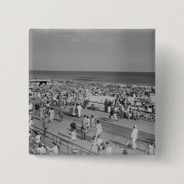 Badge Carré 5 Cm Foule sur la plage (Devant)