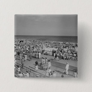 Badge Carré 5 Cm Foule sur la plage