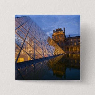 Badge Carré 5 Cm France, Paris. Le Louvre au crépuscule. Crédit 3