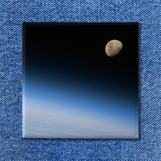 Badge Carré 5 Cm Gibbous Moon de Orbit Space Photo (Gibbous Moon from Orbit Button)
