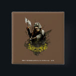 Badge Carré 5 Cm GIMLI™ Avec Collage Vecteur Ax<br><div class="desc">Lord of the Rings : Character Art. Personne ne jette un nain. Ne fais jamais confiance à un elfe !</div>