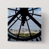 Horloge géante en verre au Musée d'Orsay - Paris