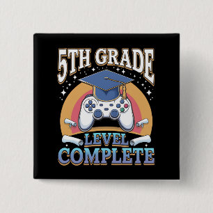 Badge Carré 5 Cm Jeu de niveau 5e année de fin d'études Gamer