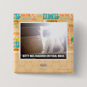 Badge Carré 5 Cm La masse critique Kitty