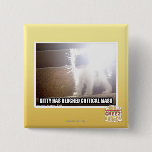 Badge Carré 5 Cm La masse critique Kitty