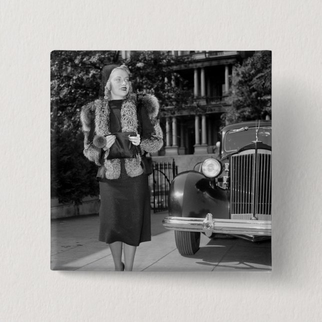 Badge Carré 5 Cm la mode des femmes des années 1930 (Devant)