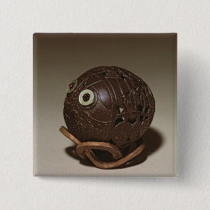 Badge Carré 5 Cm La noix de coco a sculpté dans un visage, c.1895