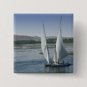 Badge Carré 5 Cm Le fleuve Nil et les bateaux à voiles utilisés com