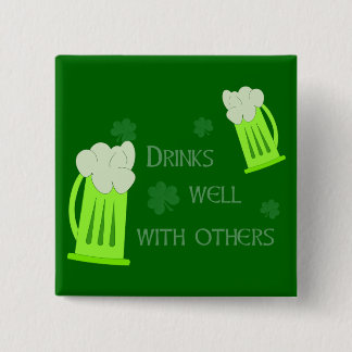 Badge Carré 5 Cm Le Jour de la Saint Patrick boit le bouton bon