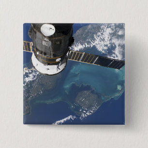 Badge Carré 5 Cm Le vaisseau spatial Progress 22 amarré